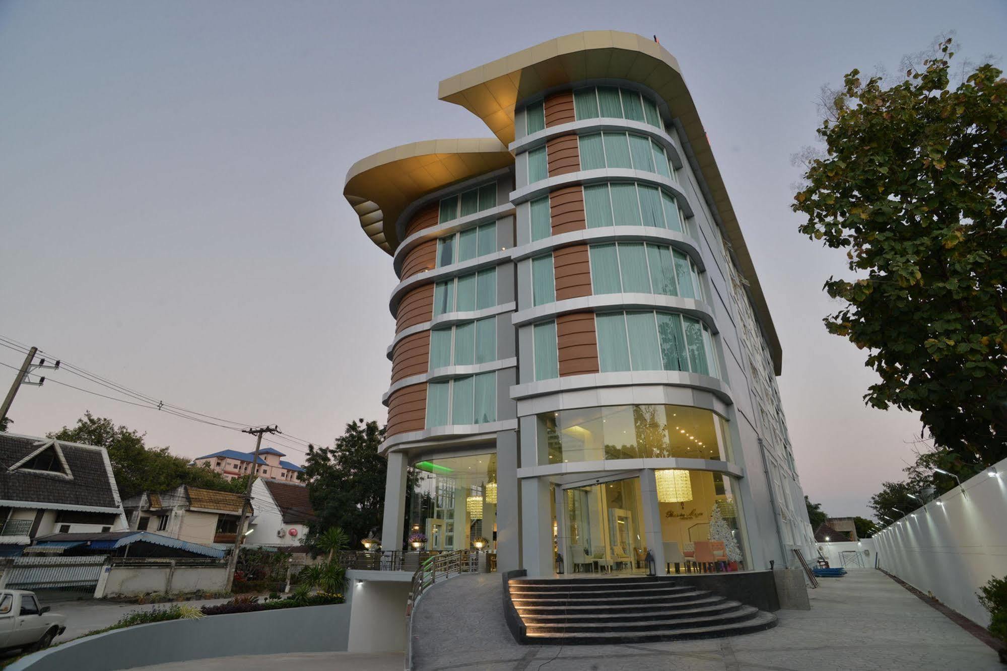 Baisirimaya Hotel Чиангмай Екстериор снимка