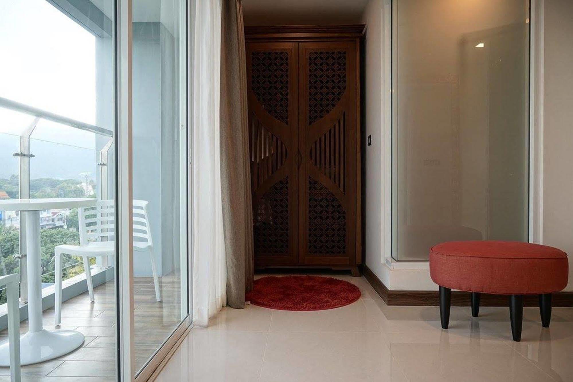 Baisirimaya Hotel Чиангмай Екстериор снимка