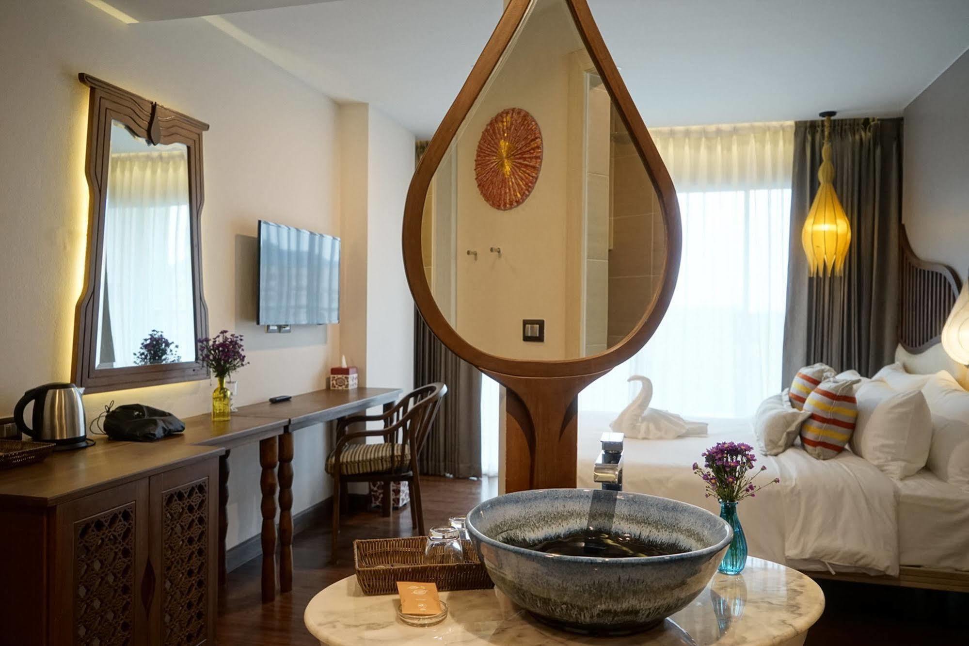 Baisirimaya Hotel Чиангмай Екстериор снимка