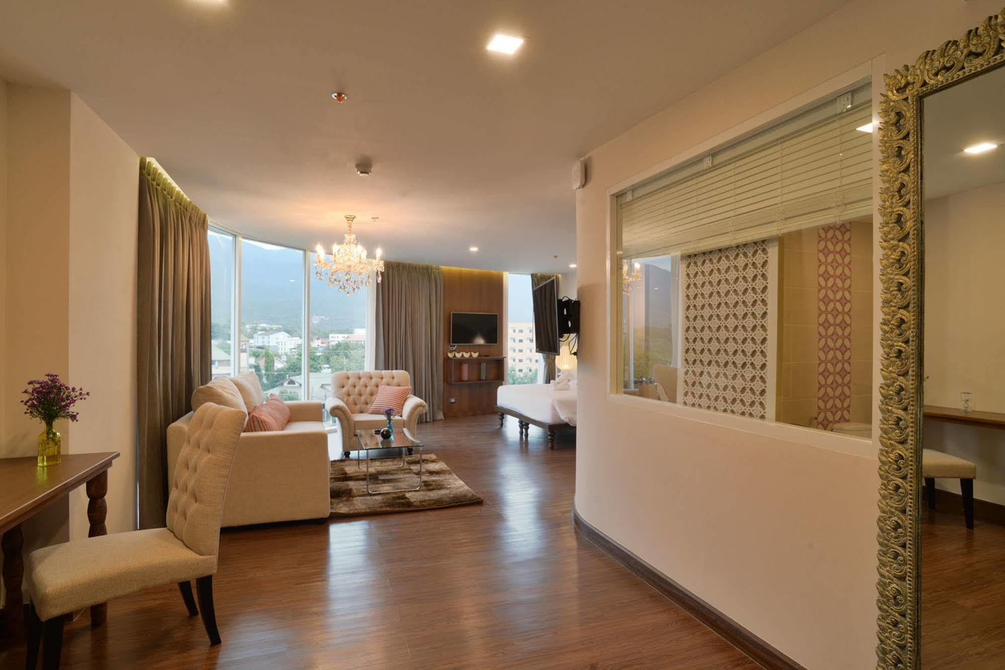 Baisirimaya Hotel Чиангмай Екстериор снимка