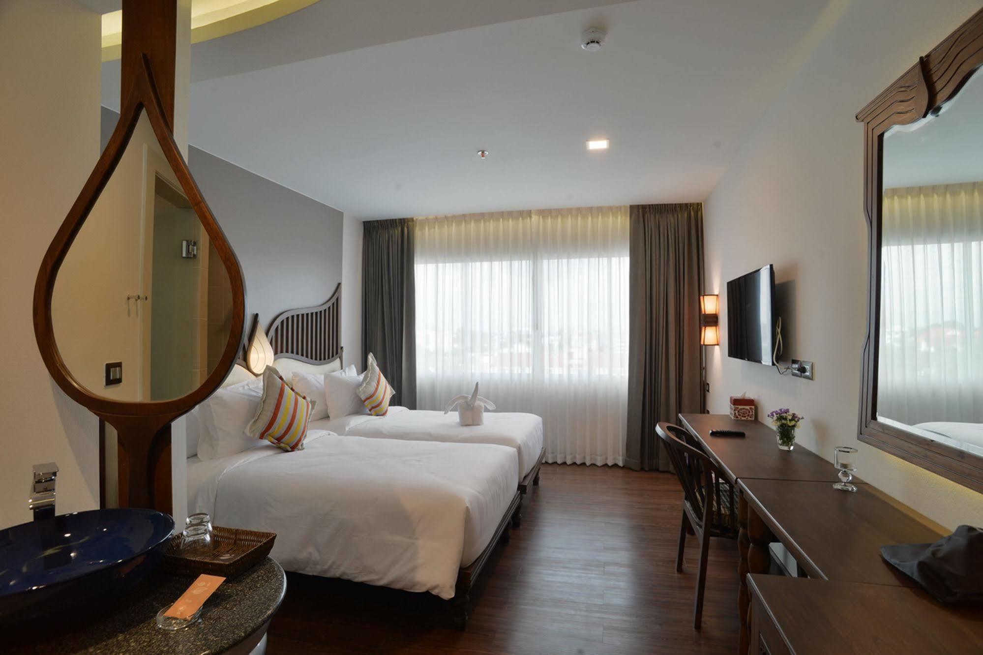 Baisirimaya Hotel Чиангмай Екстериор снимка